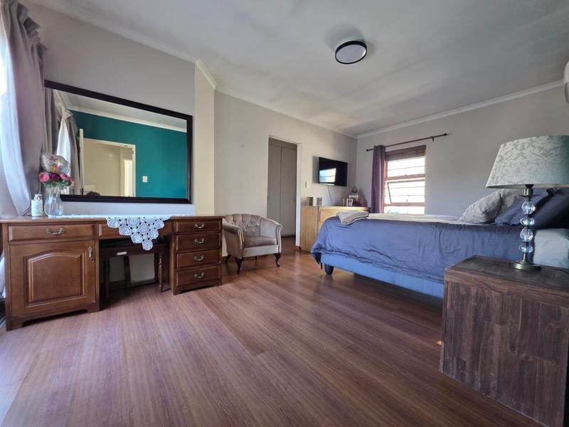 4 Bedroom Property for Sale in Sunninghill Gauteng