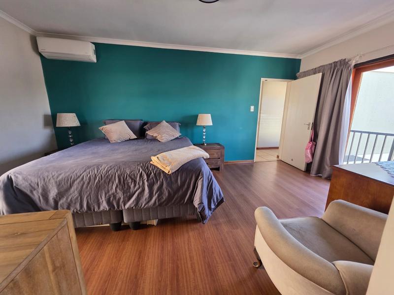 4 Bedroom Property for Sale in Sunninghill Gauteng
