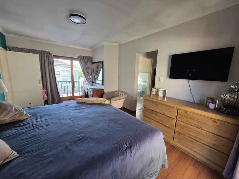 4 Bedroom Property for Sale in Sunninghill Gauteng