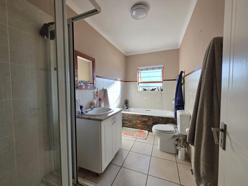 4 Bedroom Property for Sale in Sunninghill Gauteng