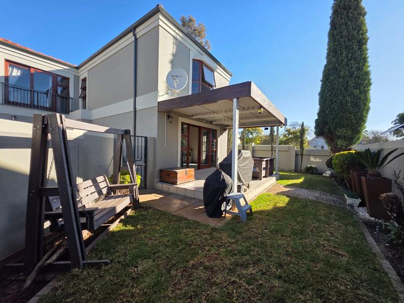 4 Bedroom Property for Sale in Sunninghill Gauteng