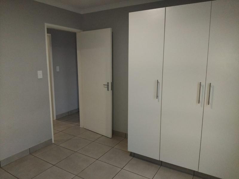 To Let 2 Bedroom Property for Rent in Clayville Gauteng