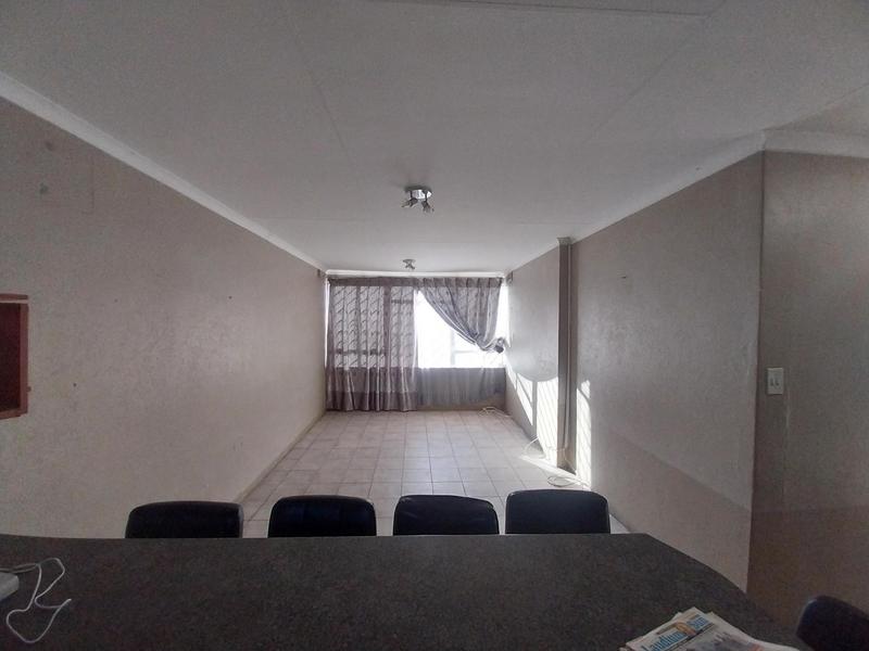 2 Bedroom Property for Sale in Laudium Gauteng