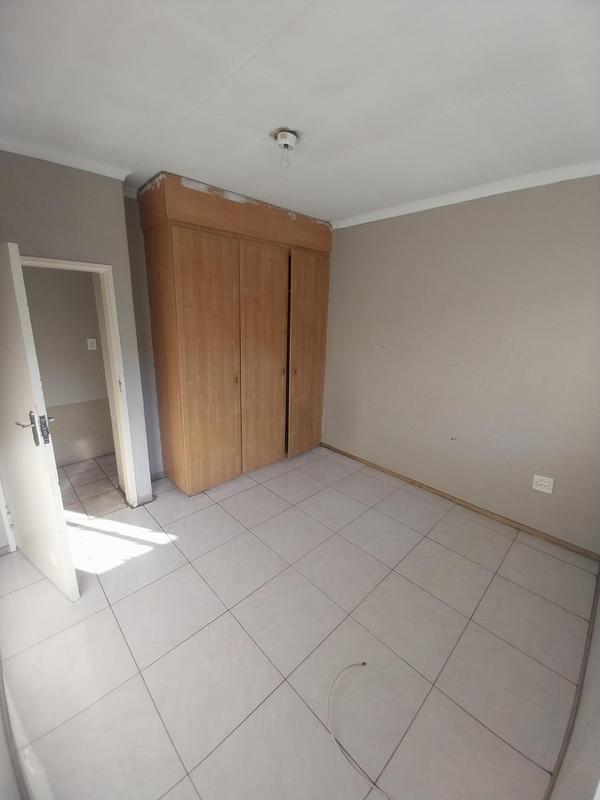 2 Bedroom Property for Sale in Laudium Gauteng