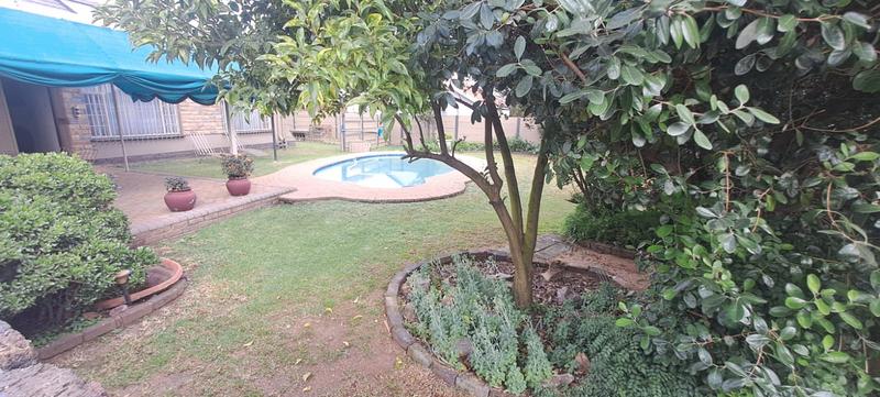 3 Bedroom Property for Sale in Groeneweide Gauteng
