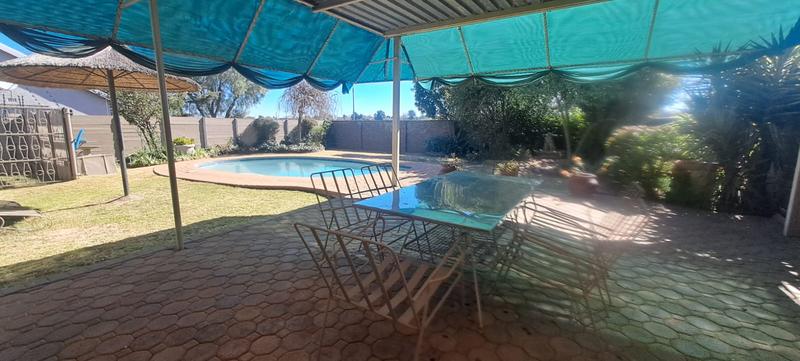 3 Bedroom Property for Sale in Groeneweide Gauteng