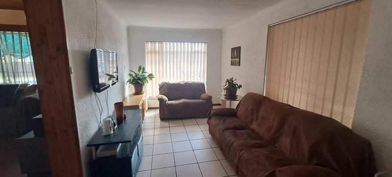 3 Bedroom Property for Sale in Groeneweide Gauteng