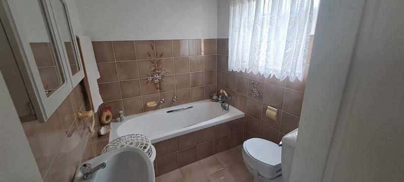 3 Bedroom Property for Sale in Groeneweide Gauteng
