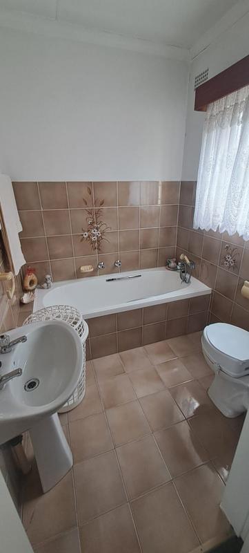 3 Bedroom Property for Sale in Groeneweide Gauteng