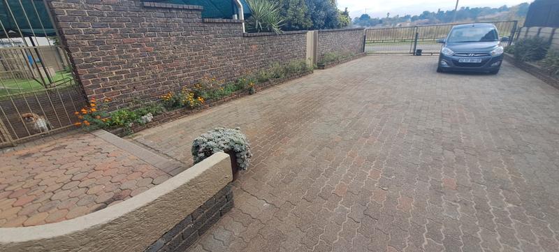3 Bedroom Property for Sale in Groeneweide Gauteng
