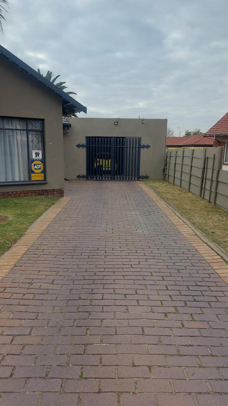 3 Bedroom Property for Sale in Van Dyk Park Gauteng