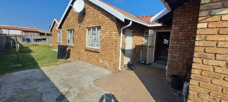 Commercial Property for Sale in Windmill Park Gauteng