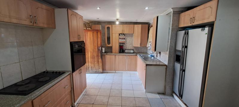 Commercial Property for Sale in Windmill Park Gauteng