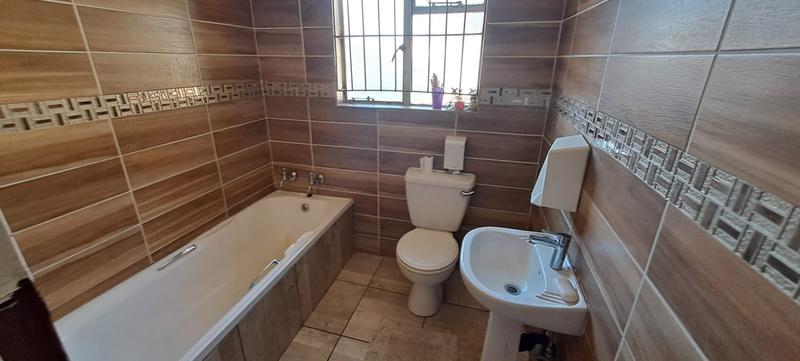 Commercial Property for Sale in Windmill Park Gauteng