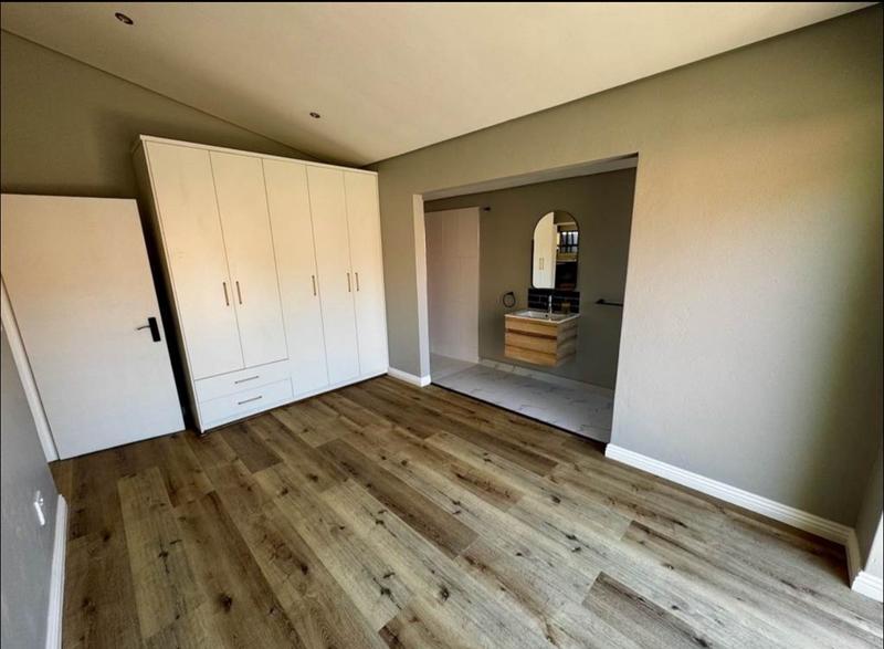 To Let 3 Bedroom Property for Rent in Bryanston Gauteng
