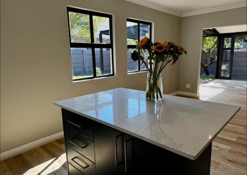 To Let 3 Bedroom Property for Rent in Bryanston Gauteng