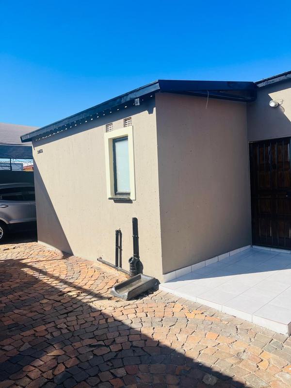 3 Bedroom Property for Sale in Protea Glen Gauteng