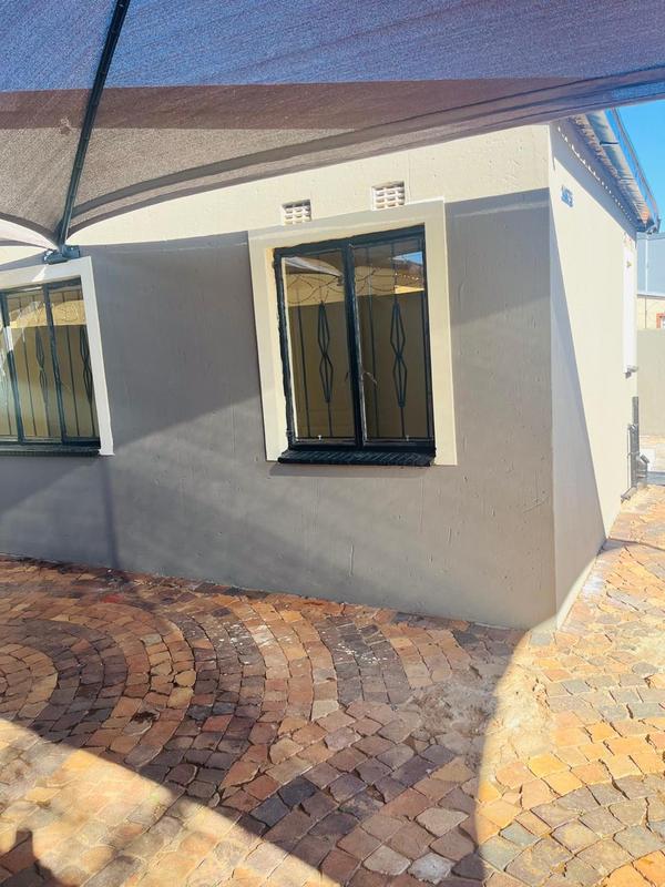 3 Bedroom Property for Sale in Protea Glen Gauteng