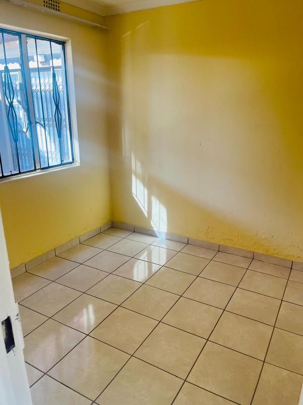 3 Bedroom Property for Sale in Protea Glen Gauteng