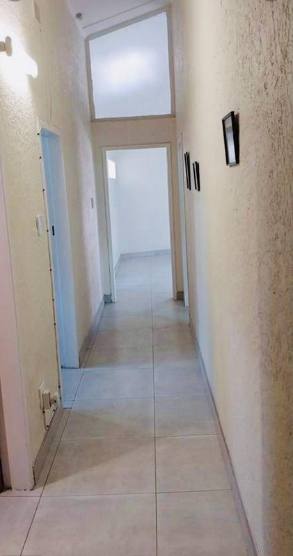 To Let 2 Bedroom Property for Rent in Edenvale Gauteng