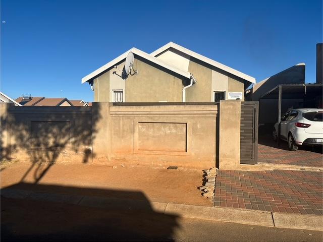3 Bedroom Property for Sale in Windmill Park Gauteng