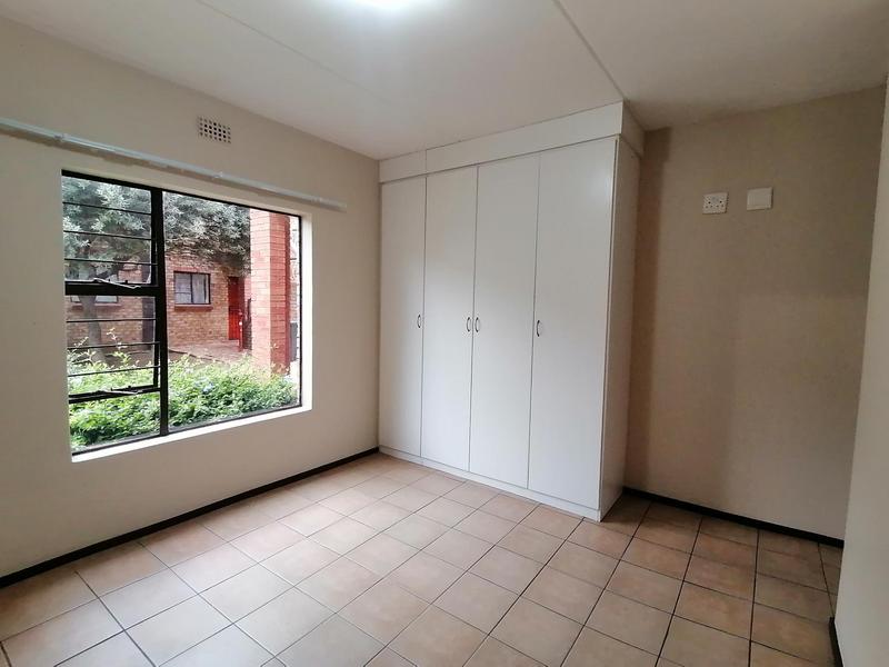 To Let 2 Bedroom Property for Rent in Sonneveld Gauteng