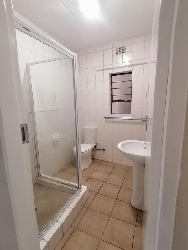 To Let 2 Bedroom Property for Rent in Sonneveld Gauteng