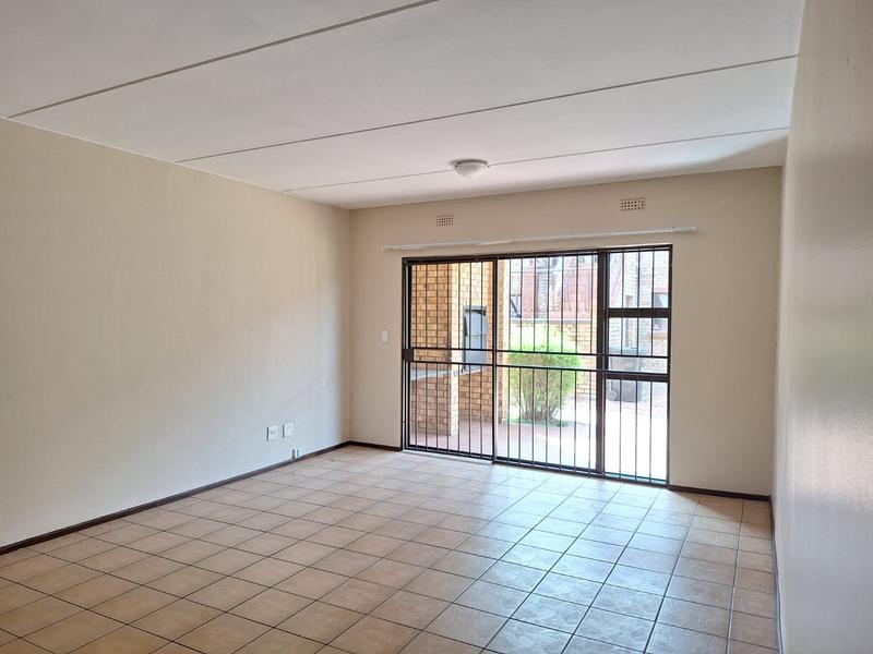 To Let 2 Bedroom Property for Rent in Sonneveld Gauteng