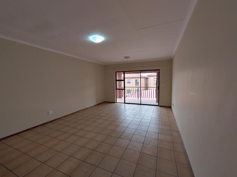 To Let 2 Bedroom Property for Rent in Sonneveld Gauteng