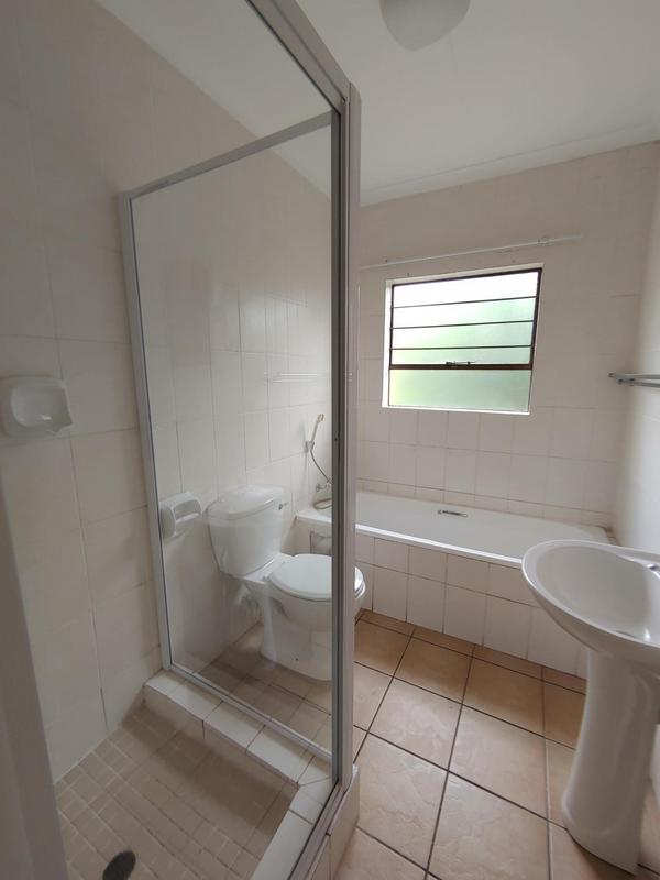 To Let 2 Bedroom Property for Rent in Sonneveld Gauteng