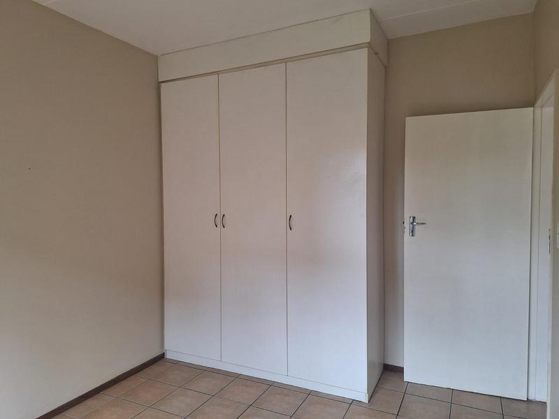 To Let 2 Bedroom Property for Rent in Sonneveld Gauteng
