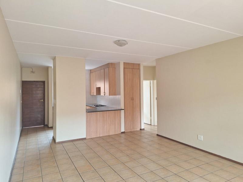 To Let 2 Bedroom Property for Rent in Sonneveld Gauteng