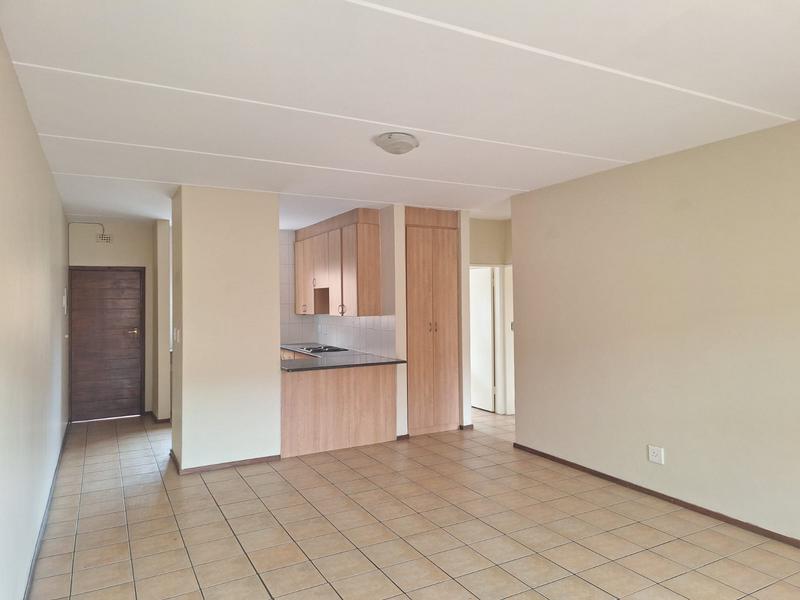 To Let 2 Bedroom Property for Rent in Sonneveld Gauteng