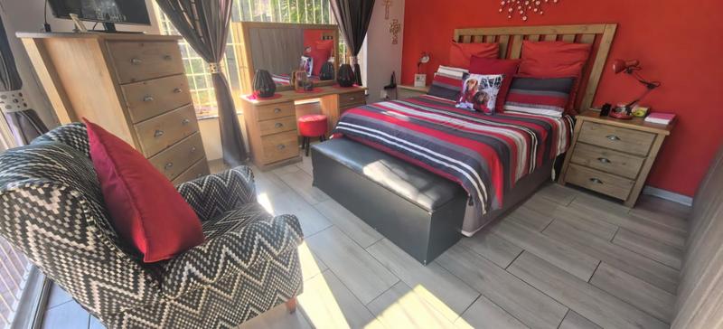 4 Bedroom Property for Sale in Witpoortjie Gauteng