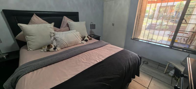 4 Bedroom Property for Sale in Witpoortjie Gauteng