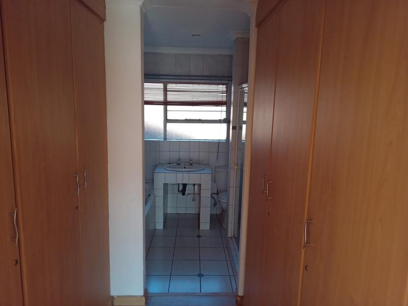 3 Bedroom Property for Sale in Wierda Park Gauteng