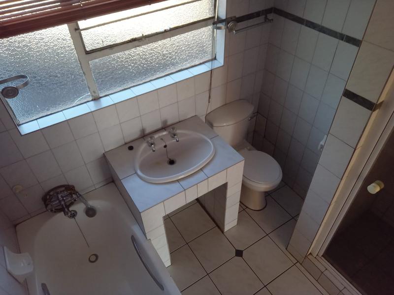 3 Bedroom Property for Sale in Wierda Park Gauteng