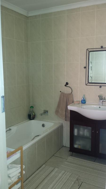 To Let 3 Bedroom Property for Rent in Beyers Park Gauteng