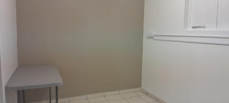 To Let 3 Bedroom Property for Rent in Farrarmere Gauteng