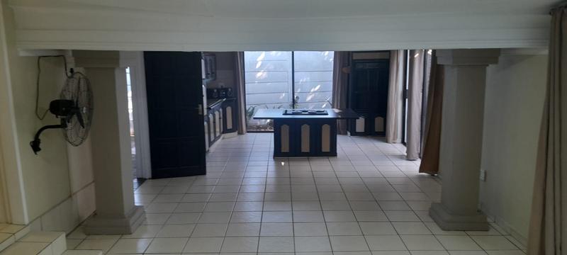 To Let 3 Bedroom Property for Rent in Farrarmere Gauteng