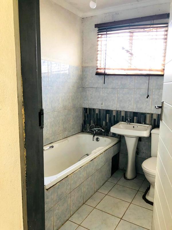 3 Bedroom Property for Sale in Dobsonville Gauteng