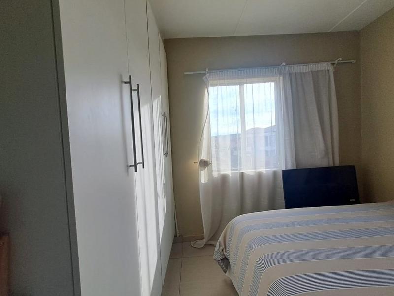 To Let 2 Bedroom Property for Rent in Fleurhof Gauteng