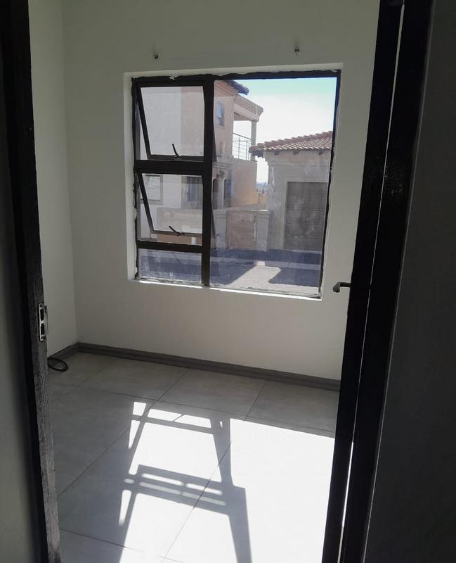 To Let 2 Bedroom Property for Rent in Sagewood Gauteng