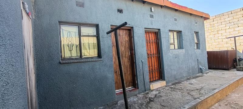 2 Bedroom Property for Sale in Meadowlands Gauteng