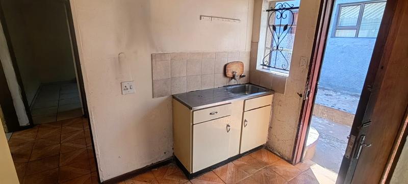 2 Bedroom Property for Sale in Meadowlands Gauteng