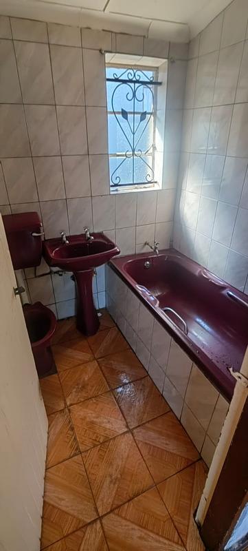 2 Bedroom Property for Sale in Meadowlands Gauteng