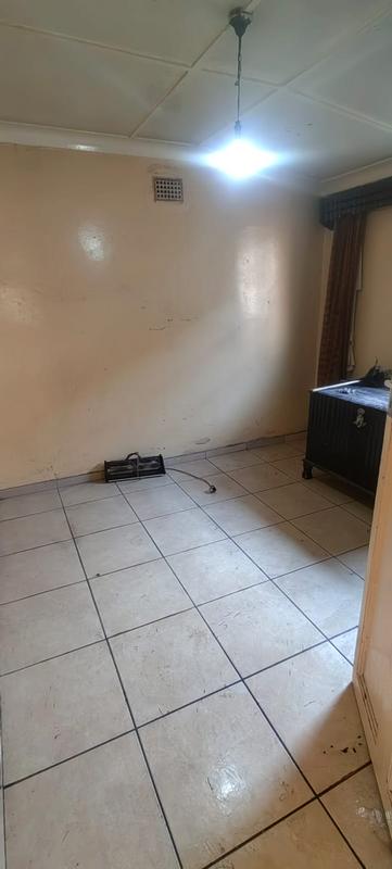 2 Bedroom Property for Sale in Meadowlands Gauteng