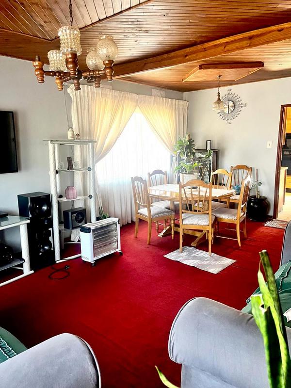 2 Bedroom Property for Sale in Tladi Gauteng