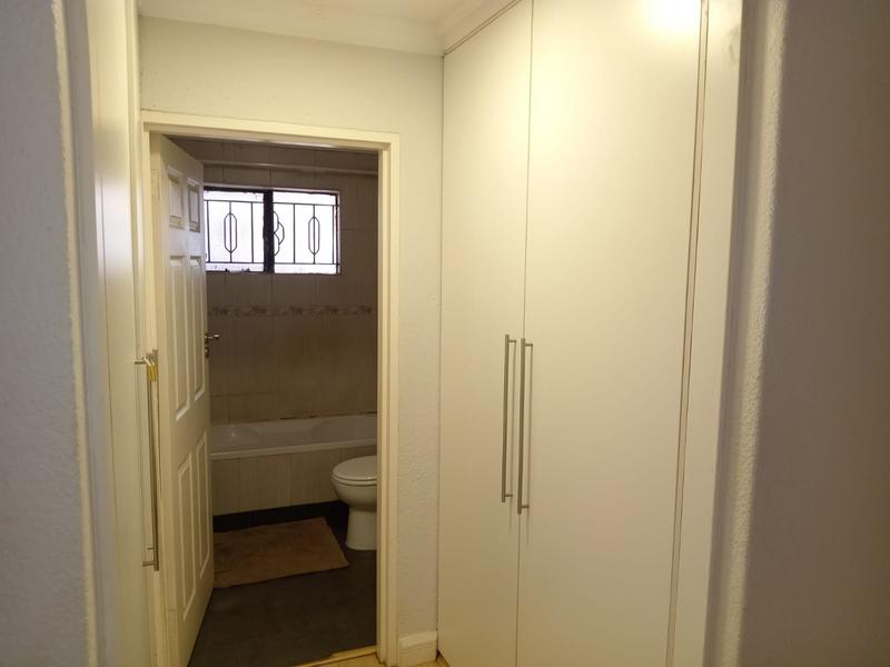3 Bedroom Property for Sale in Chiawelo Gauteng