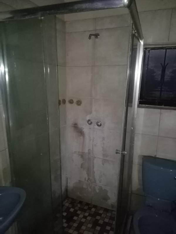 2 Bedroom Property for Sale in Senaoane Gauteng